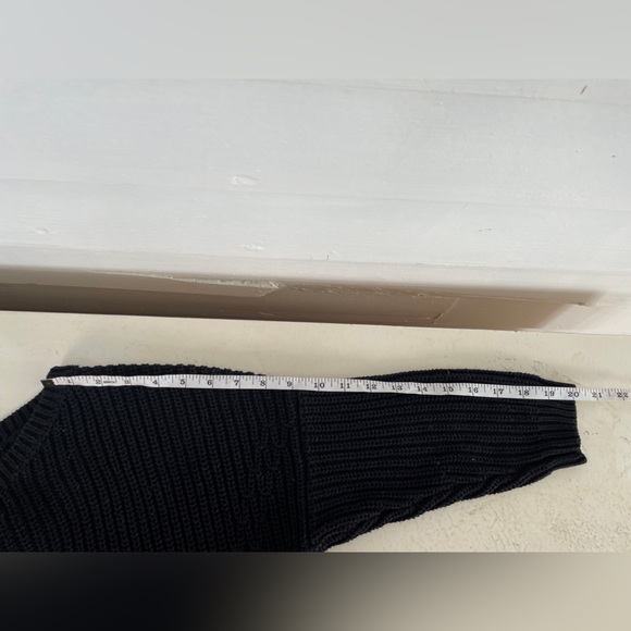 3/25 Black Rib Knit 3/4 Sleeve Forever 21 Sweater - Picture 7 of 8